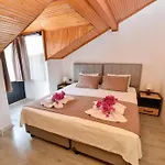 Frühstückspension Mykonut Boutique 2*
