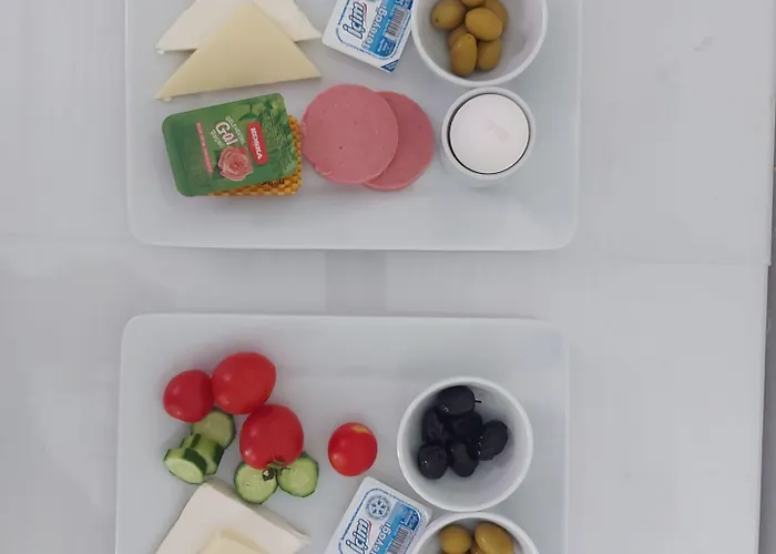 Alojamento de Acomodação e Pequeno-almoço Mykonut Boutique 2*