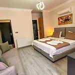 B&B Mykonut Boutique