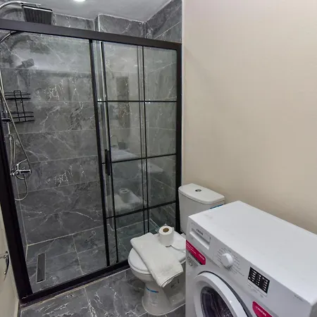 Mykonut Boutique 2* フェティエ