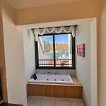 Mykonut Boutique B&B 2*