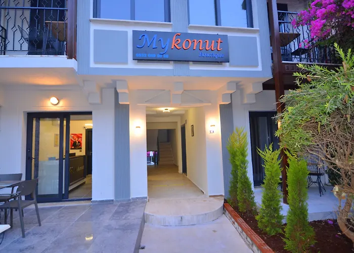 Mykonut Boutique